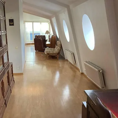 Avar Residents Kesklinnas