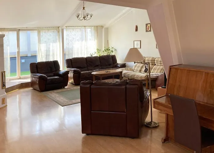 Avar Residents Kesklinnas *