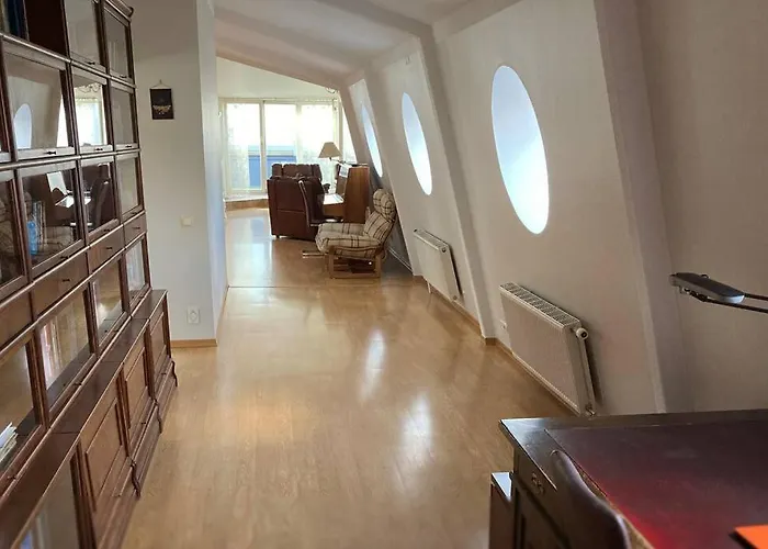 Avar Residents Kesklinnas